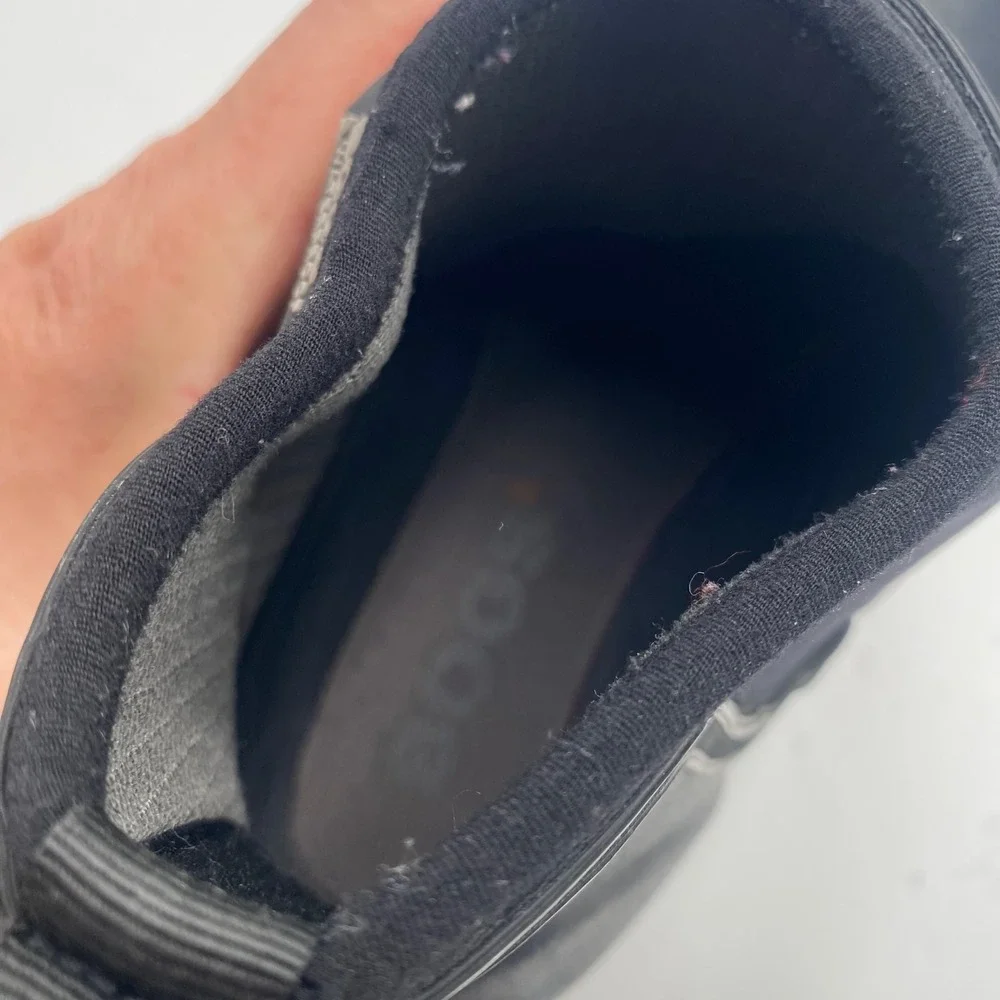 Bogs Carson Waterproof Chelsea Rain Boots Mens 10 Black Rubber 71395-001 Ankle